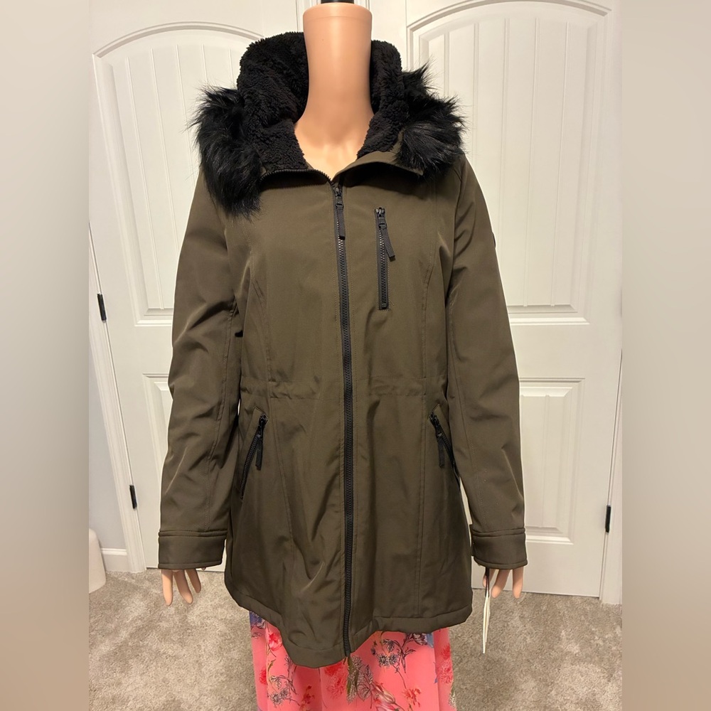 Women's Olive Parka with Faux Fur Trim
By Calvin Kline